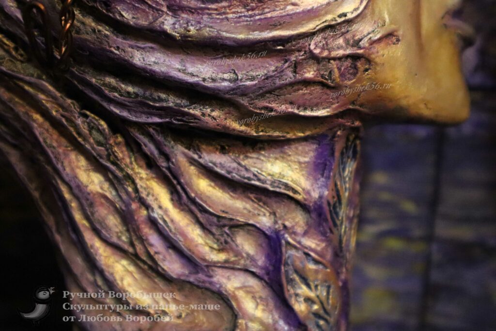 скульптура охотница Тея Ручной Воробышек полимерная глина оренбург большая голова с рогами девушка с рогами женщина-воительница защитница образ богини охотницы подставка для украшений бус