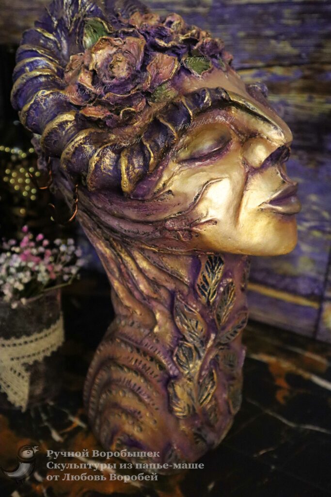 скульптура охотница Тея Ручной Воробышек полимерная глина оренбург большая голова с рогами девушка с рогами женщина-воительница защитница образ богини охотницы подставка для украшений бус